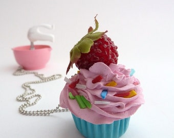 Katy Perry cupcake necklace - great prop for katy perry costume Pendant alice in wonderland with silver ball chain pink frosting
