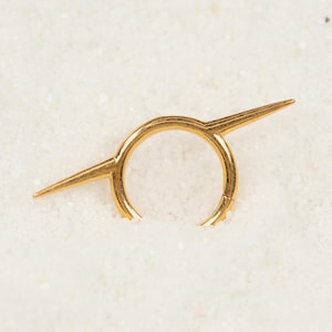 16G Horizontal Spike Bar Clicker Hoop Septum Ring Titanium Nose Ring Septum Piercing Cartilage Gold Silver Daith Helix Hoop Hinged S30-16
