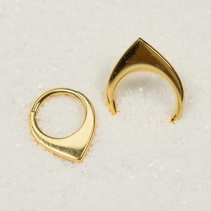 16G Solid Pointed V Clicker Hoop Septum Ring Titanium Nose Ring Septum Piercing Cartilage Gold Silver Daith Hoop Helix Hoop Hinged S24-3