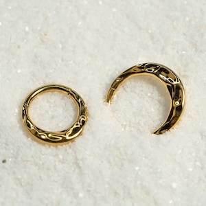 16G Hammered Moon Clicker Hoop Septum Ring Titanium Nose Ring Septum Piercing Cartilage Gold Silver Daith Hoop Helix Hoop Hinged S24-35