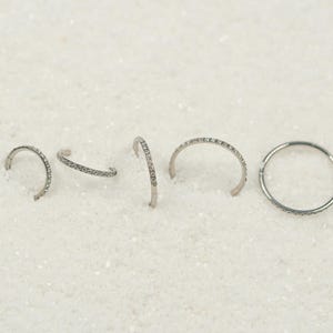 20G Thin Silver Clicker Hoop Nose Ring Nose Hoop Silver Titanium Seamless Hinged Segment Cartilage Septum Piercing Hoop Helix Conch S29-21