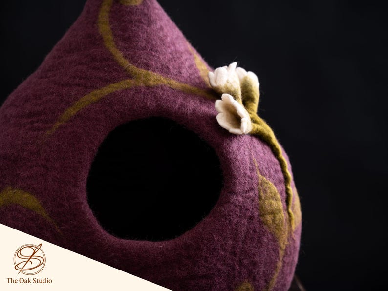 Grotte pour chat en feutre floral violet - Lit pour animal de compagnie en laine, confortable artisanal fabriqué au Népal image 10