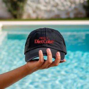 Gestickt Ich brauche einen Diet Coke Washed Hat, gestickte Washed Cap, Baseballmütze, Sommermütze, lustige trendy Mütze, Diet Coke Lover Washed Hat