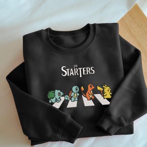 Felpa The Starter PKM, maglietta anime ricamata, PKM University, maglietta anime, maglietta unisex