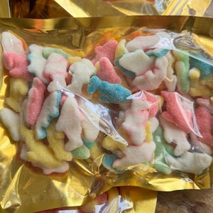 Sour ASSORTED NEON SHARKS,Pick and Mix Sweets,Retro Sweets,Sweets Bag, Birthday, Mother&#39;s Day, Easter, Party Favours,Kids Sweets, Gift,Halal