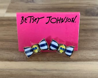 Betsey Johnson Ivy League skull and bow earrings jewelry NWT all item prices include US tariffs