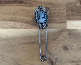Vintage rhinestone Cameo brooch pin jewelry