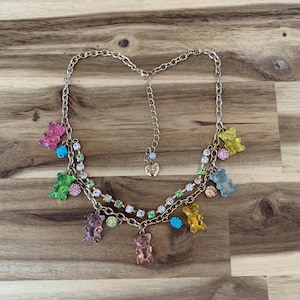 Betsey Johnson collier à breloques ours en gélatine multicolore bijoux NWOT