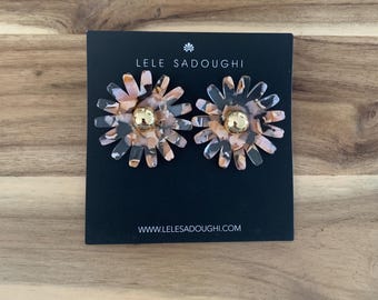Lele Sadoughi Daisy botton earrings pink flower Mother of Pearl jewelry