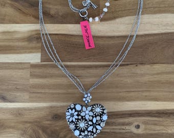 Betsey Johnson Strass pflastern Herz Anhänger lange Halskette Schmuck Geschenk