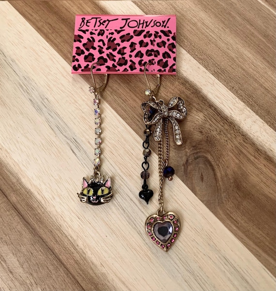 Betsey Johnson Enameled Cat With Bow and Heart Rhinestone Earrings