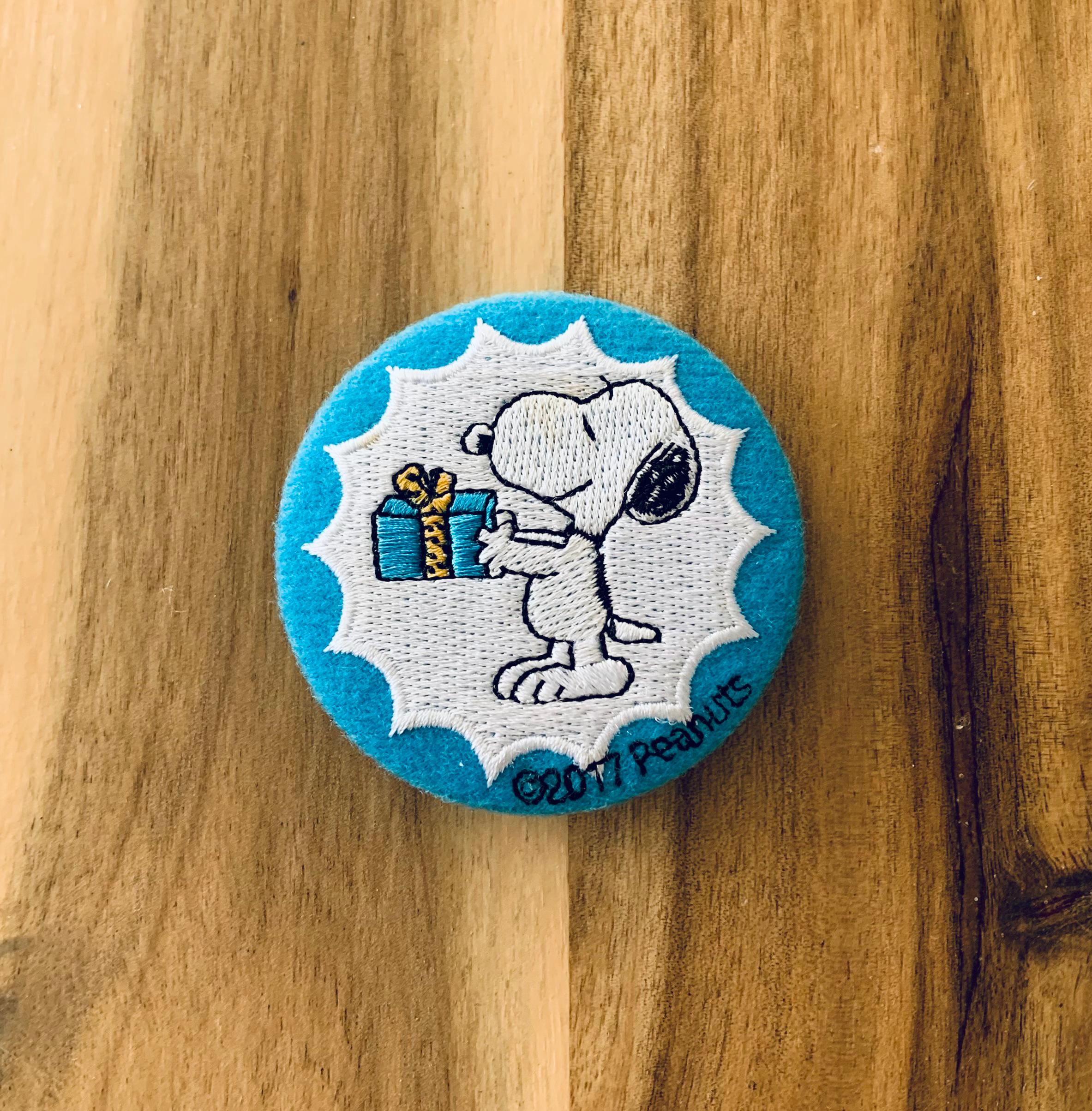 Vintage snoopy pin - Etsy 日本