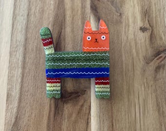 Erstwilder Piñata Cat Brooch kitten animal pin NWOT all item prices include US tariffs