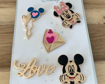 Disney 5 pack Mickey & Minnie Mouse Enamel Pin Badge  all item prices include US tariffs