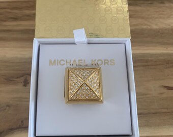 Michael Kors Pave Pyramid Ring size 7 Rhinestone New In Box all item prices include US tariffs