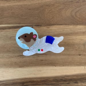 Erstwilder Stout-Hearted Spaceham Brosch Hamster Pin NWOT alla varupriser inkluderar amerikanska tullar