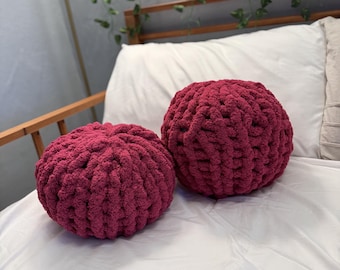 Handmade Dark Red/Maroon Chunky Knit Throw Pillow - Cozy and Stylish Home Decor