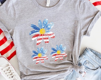 Camiseta patriótica de margaritas para mujer, camiseta floral del 4 de julio, regalo vintage desgastado con bandera estadounidense y flores silvestres para el Día de la Independencia, top de verano de EE. UU.