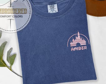 Camiseta personalizada con castillo bordado, camiseta Disney con nombre personalizado y colores cómodos, camiseta Disney con bolsillo, camiseta para viaje familiar, regalo de vacaciones