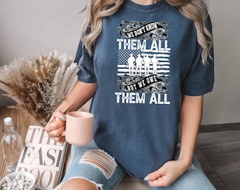 Camisetas de colores cómodos, "No los conocemos a todos", "Les debemos a todos", "4 de julio", "Día de los Caídos", "Bandera estadounidense", "Patriótica"