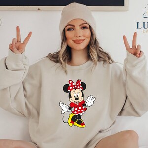 Minnie Sweatshirt, Disney Sweater, Retro Vibes, Cartoon Sweatshirt, Vintage Sweatshirts, Minnie Mouse Gift, Birthday Shirt, Disney T-shirt image 2