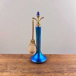 1920&#39;s Steuben art deco blue aurene perfume bottle with devilbiss