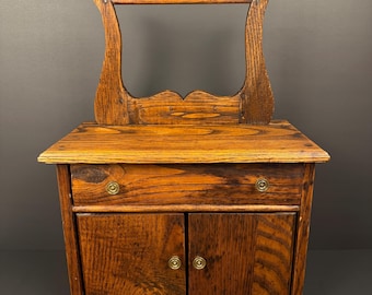 Rare 1905 Miniature Oak Dresser / Washstand with Patent Back Stamp – Converse Salesman Sample / Toy