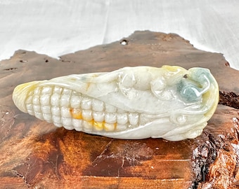Escultura de Maíz de Jade, Colgante de Jadeíta, Tallado a Mano, Jadeíta Birmana Auténtica Sin Tratamiento, Sin Daños, 98 gramos, 8,5 cm de Largo, 3,5 cm de Ancho