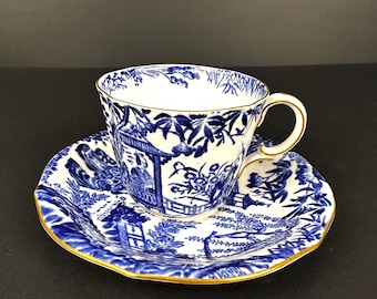 Taza de té y platillo Royal Crown Derby Blue Mikado sin daños