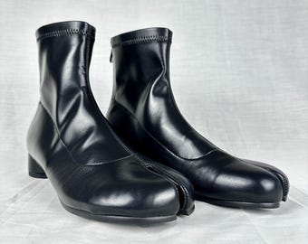 Cuctos Tabi Boots Split Toe Ankle Boots for Women Japanese Ninja Shoes Low Heel Block Heels Booties Artificial Leather Boots Size 9M