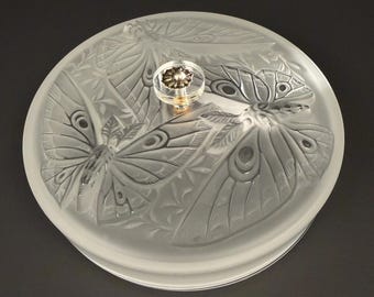 Art Deco Verlys "Les Papillons" Frosted Crystal Sphinx Hawk Moth Dresser Box