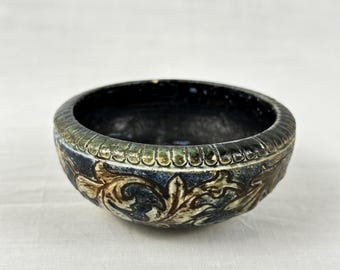 Martin Brothers London Small Dish 1897