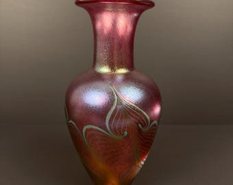 Robert Held 10.25” Iridescent Pulled Feather Art Glass Trumpet Vase