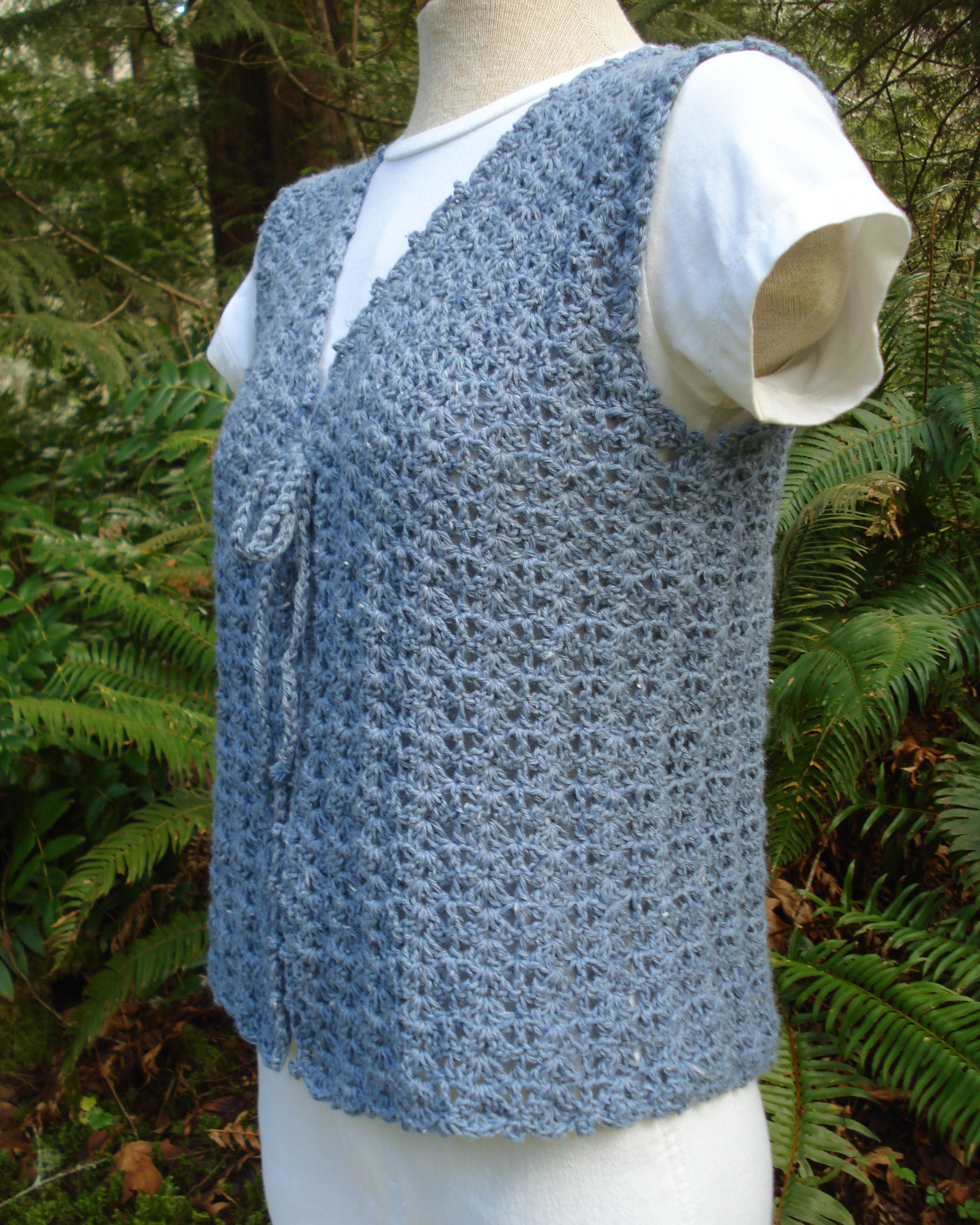 新品タグ付　MEDI SHELL MOTIF CROCHET KNIT VEST ameri MEDI SHELL MOTIF CROCHET KNIT VEST