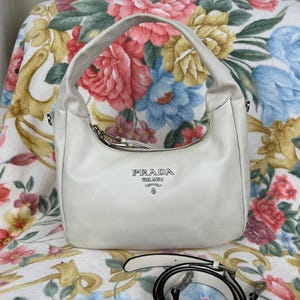 CLASSIC Prada Vitello Daino Shoulder Bag