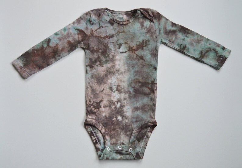 12 month long sleeve onesies