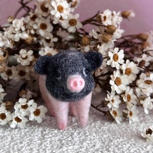 Needle Felted Mini Piglets-4cm Long-Miniature-Perfect Gift For Couples/Children/Best Friends-Dollhouse