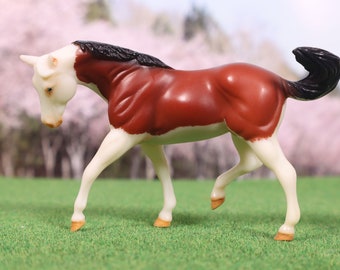 Custom Etched Chestnut Splash White  Stockhorse Breyer Stablemate 1:32 scale Model Horse