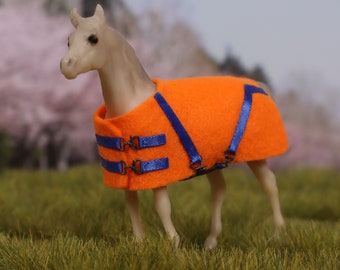 Stable Blanket for Breyer Stablemate G1 Arabian Model Horses - Orange and Blue