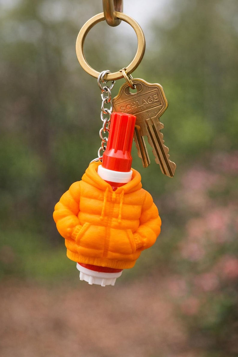 Puffer Jacket Stain Pen Holder — photograph 4 of 6