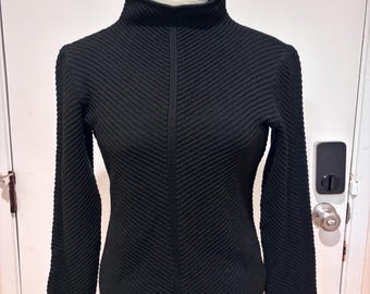 Escada fine Merino wool small sweater