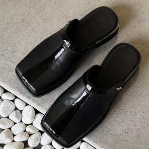Handgemaakte zwarte leren instappers | Loafers met vierkante neus en rits | Op maat gemaakte leren schoenen | Minimalistische schoenen van echt leer voor heren