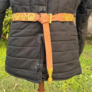 Medieval Leather Belt Handmade | Adjustable Vintage Waist Belt for Men & Women | Renaissance Costume Accessory