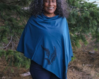 Moroccan Teal Lyocell Poncho Wrap, Sustainable Top, Loose Wrap Fern Print One Size Throw Feather Print Wrap Shawl Sustainable Red Wine