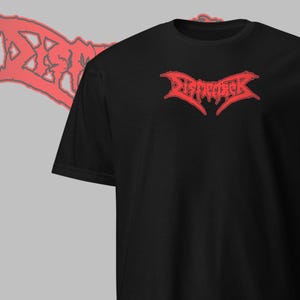 Könnte beinhalten: Schwarzes T-Shirt mit einer roten Grafik des Wortes "Dismember" in einer stilisierten Schrift.