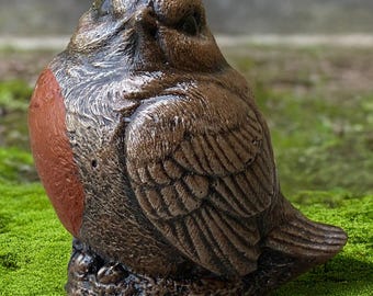 リアルな石の鳥の像 庭用のコンクリートのスズメの彫刻 手作りの 