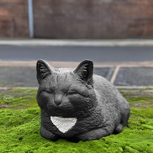Large cat sculpture Concrete kitten figurine Stone kitty decoration Outdoor animal statue Cement memorial pet art Kitty lover gift Yard art