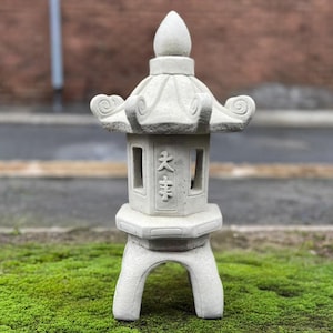 Japanese lantern pagoda statue Stone pagoda figurine Concrete home decoration Handmade Zen garden ornament Pagoda lover gift Yard art