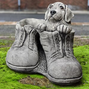 Concrete spaniel in boots statue Dog in shoe ornament Outdoor animal sculpture Stone pet decoration Memorial Cocker spaniel ornament Gift