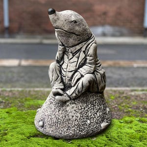 Elegant sitting mole decor Concrete garden animal statue Stone mole ornament Mole lover gift Yard art Handmade mole sculpure Handmade mole